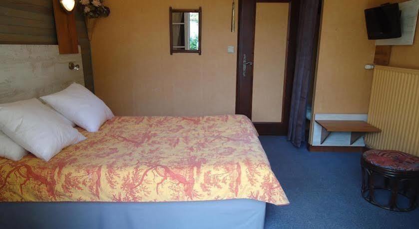 Hotel De La Gare Clisson Eksteriør billede