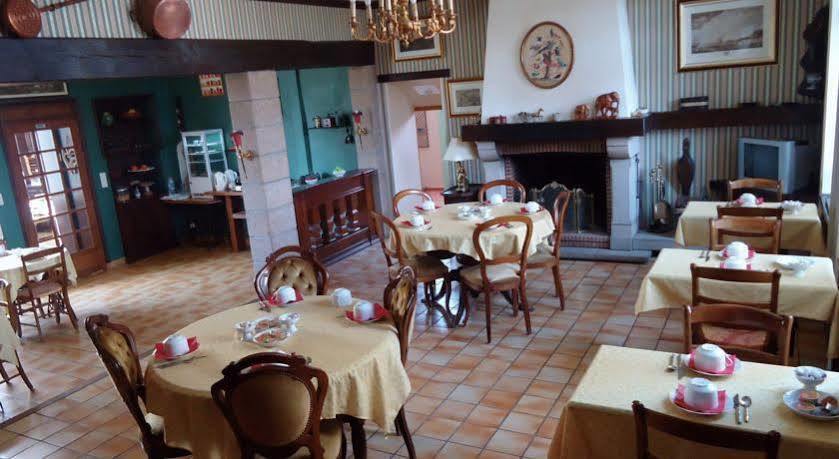 Hotel De La Gare Clisson Eksteriør billede