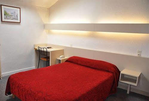 Hotel De La Gare Clisson Eksteriør billede