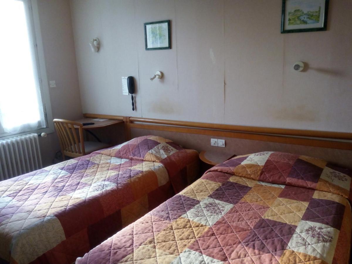 Hotel De La Gare Clisson Eksteriør billede