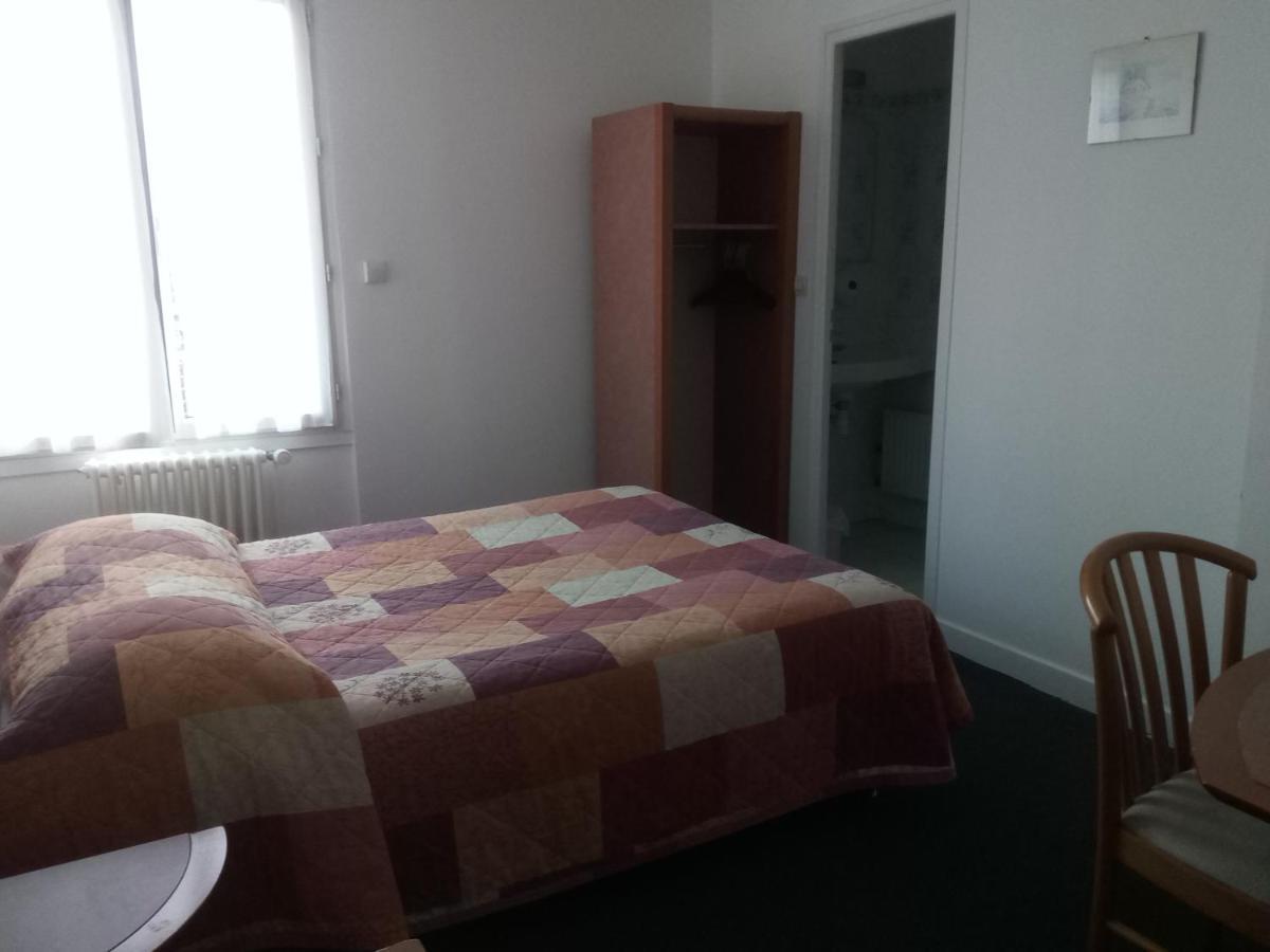 Hotel De La Gare Clisson Eksteriør billede