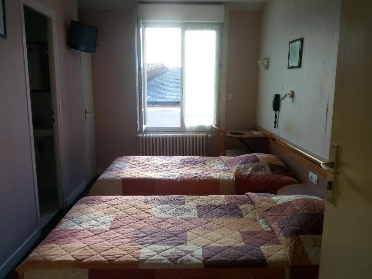 Hotel De La Gare Clisson Eksteriør billede