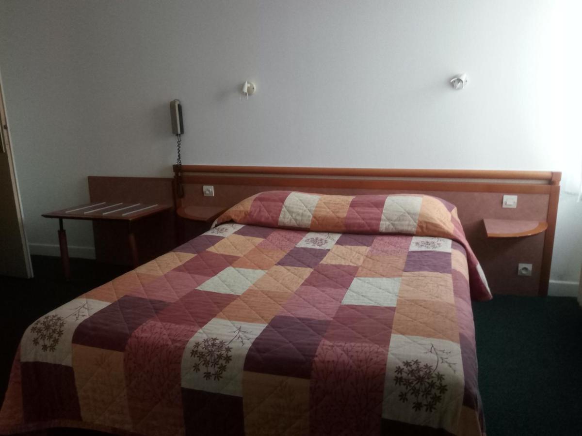Hotel De La Gare Clisson Eksteriør billede